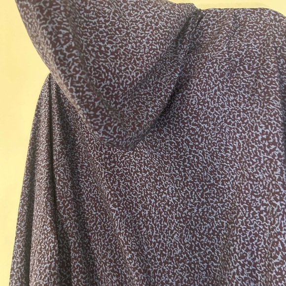 NWT Z by Zella Women's Black and Blue Bomber Jacket, Size S - Picture 6 of 6